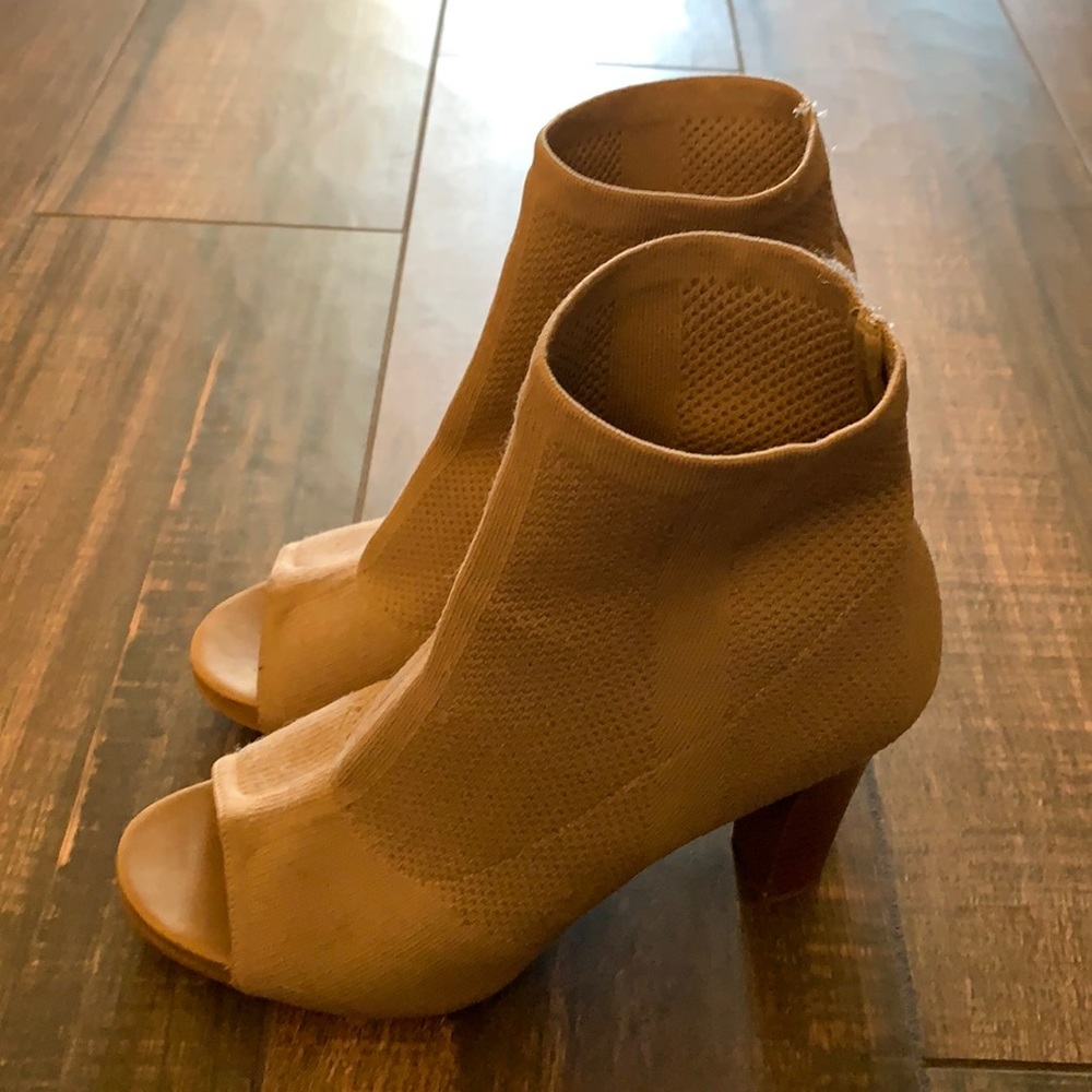 Via Spiga | Beige Knit Bootie | Peep Toe